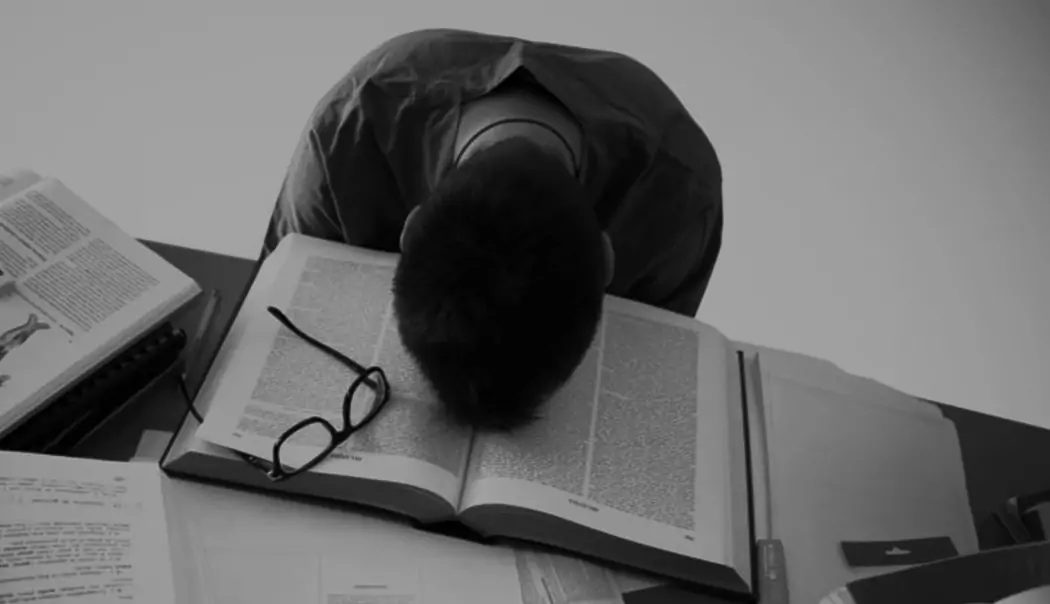 Áp Lực Thi Cử Và Những Hệ Lụy Báo Động Áp Lực Thi Cử Và Những Hệ Lụy Báo Động